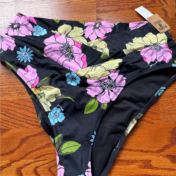 PINK Victoria's Secret Black and Pink Bikini Bold Floral Design - Picture 1 of 3